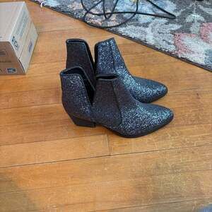 Not Rated Fiera High Heel V-Cut Sparkly Ankle Boots
